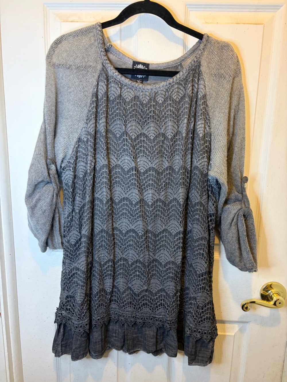 Le Marais Paris 100% Silk Gray Crochet Knit Tunic Top